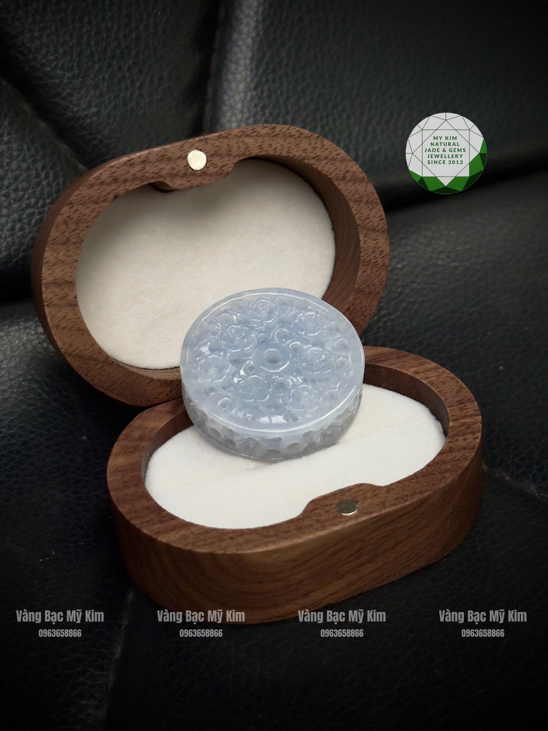 🌸 Mặt Ngọc Đồng Điếu Phỉ Thúy Tử La Lan – Hoa Mai Nở Giữa Sắc Ngọc Tím Nhạt