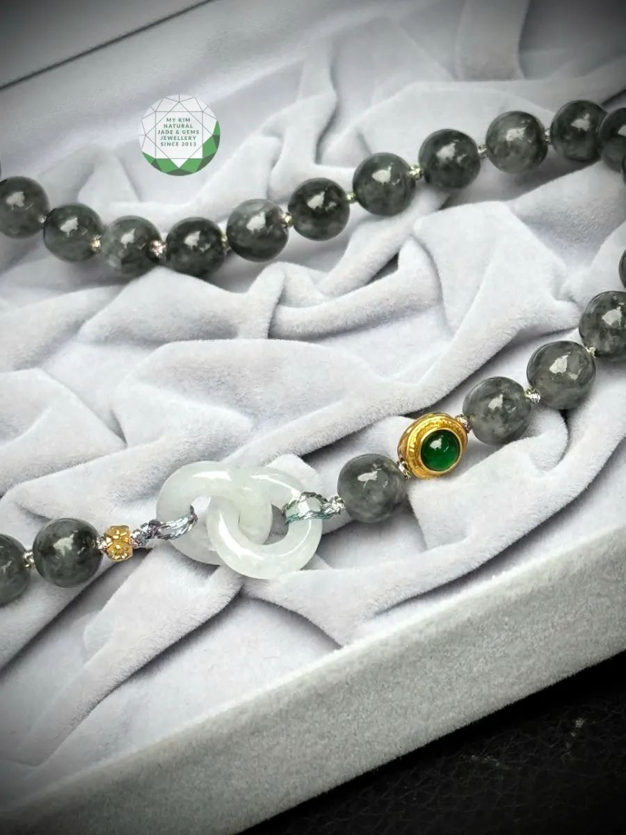 🪬 Dây Chuyền Ngọc Phỉ Thúy Gà Đen Kết Charm Vô Cực Băng Ngọc