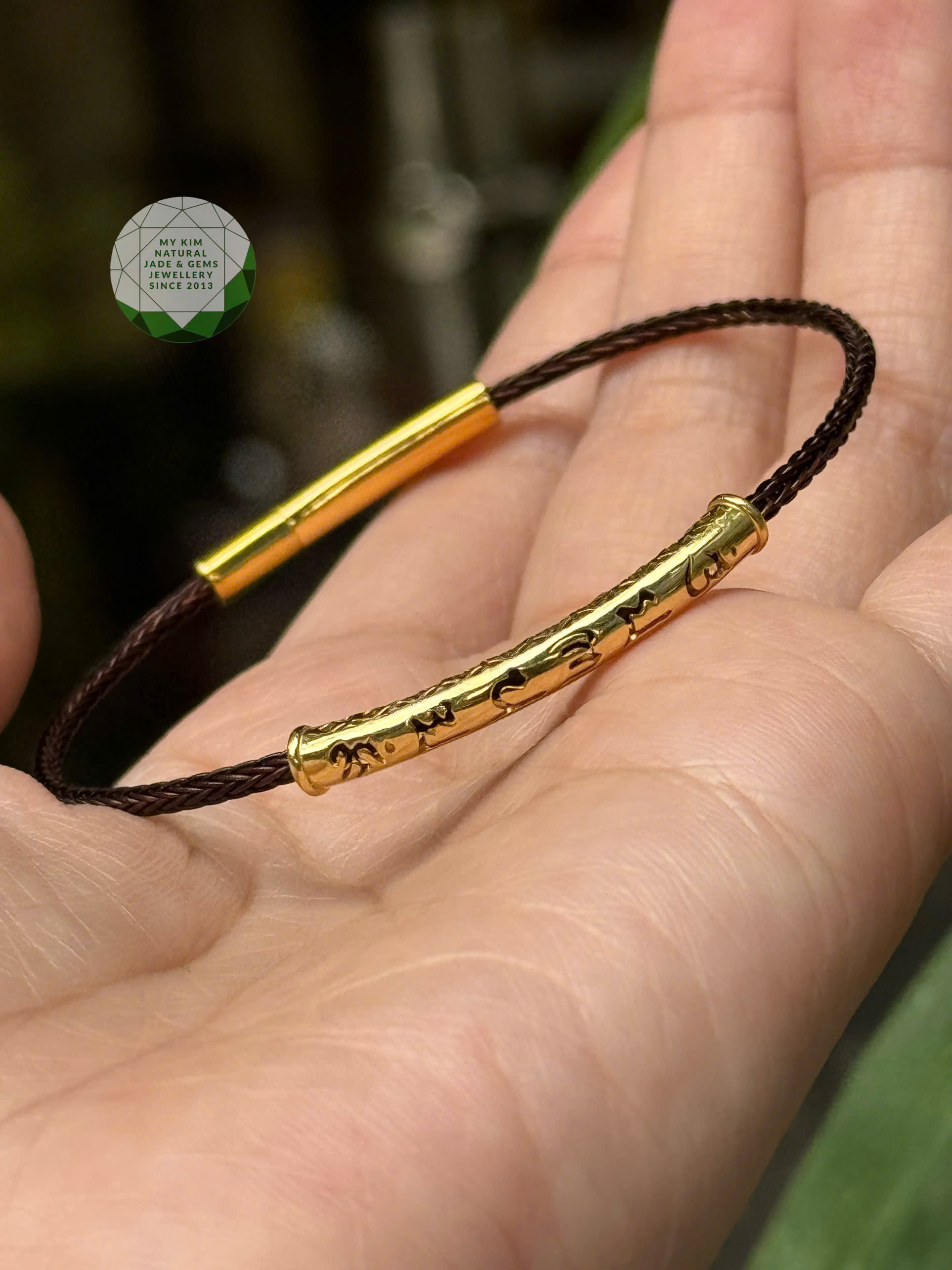 ✨ Dây Cáp Nâu Mix Charm Ummani Vàng – Tối Giản Mà Ấn Tượng